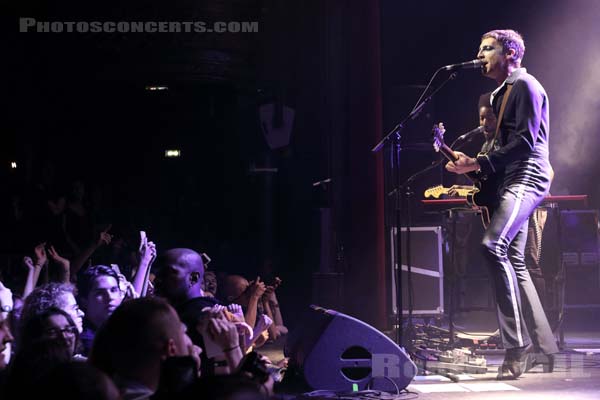 MILES KANE - 2018-10-04 - PARIS - La Cigale - 